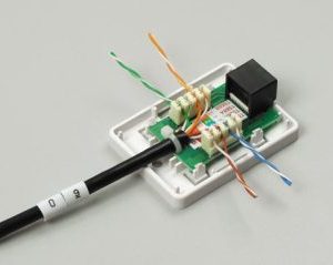 Установка компьютерной розетки RJ45 в Новомосковске